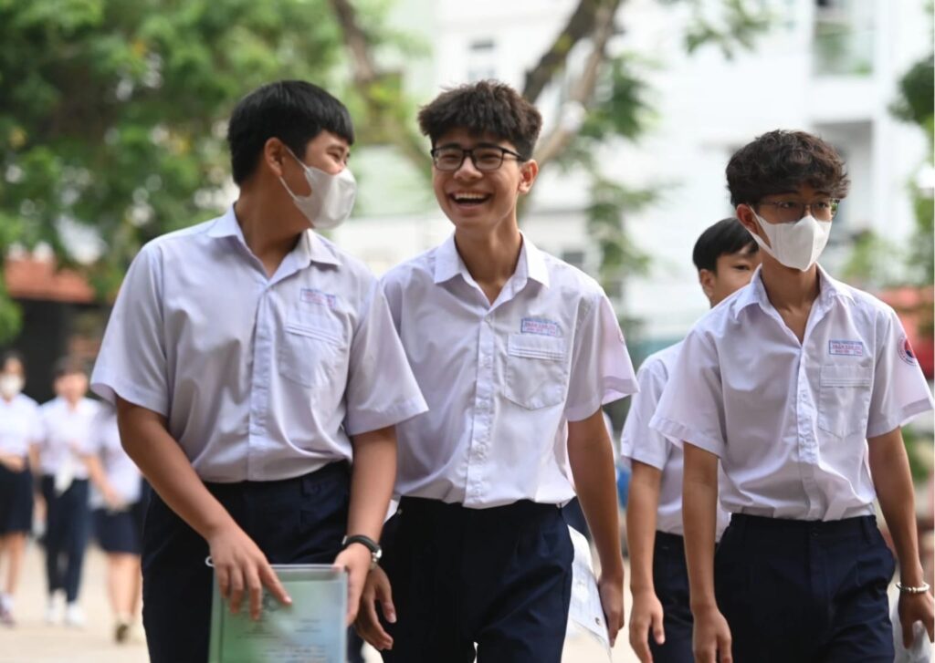 Bằng liên thông hệ vừa học vừa làm